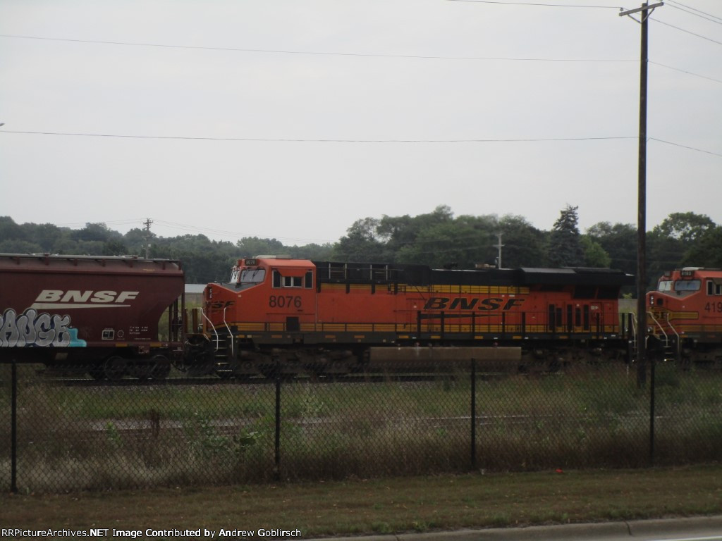 BNSF 8076